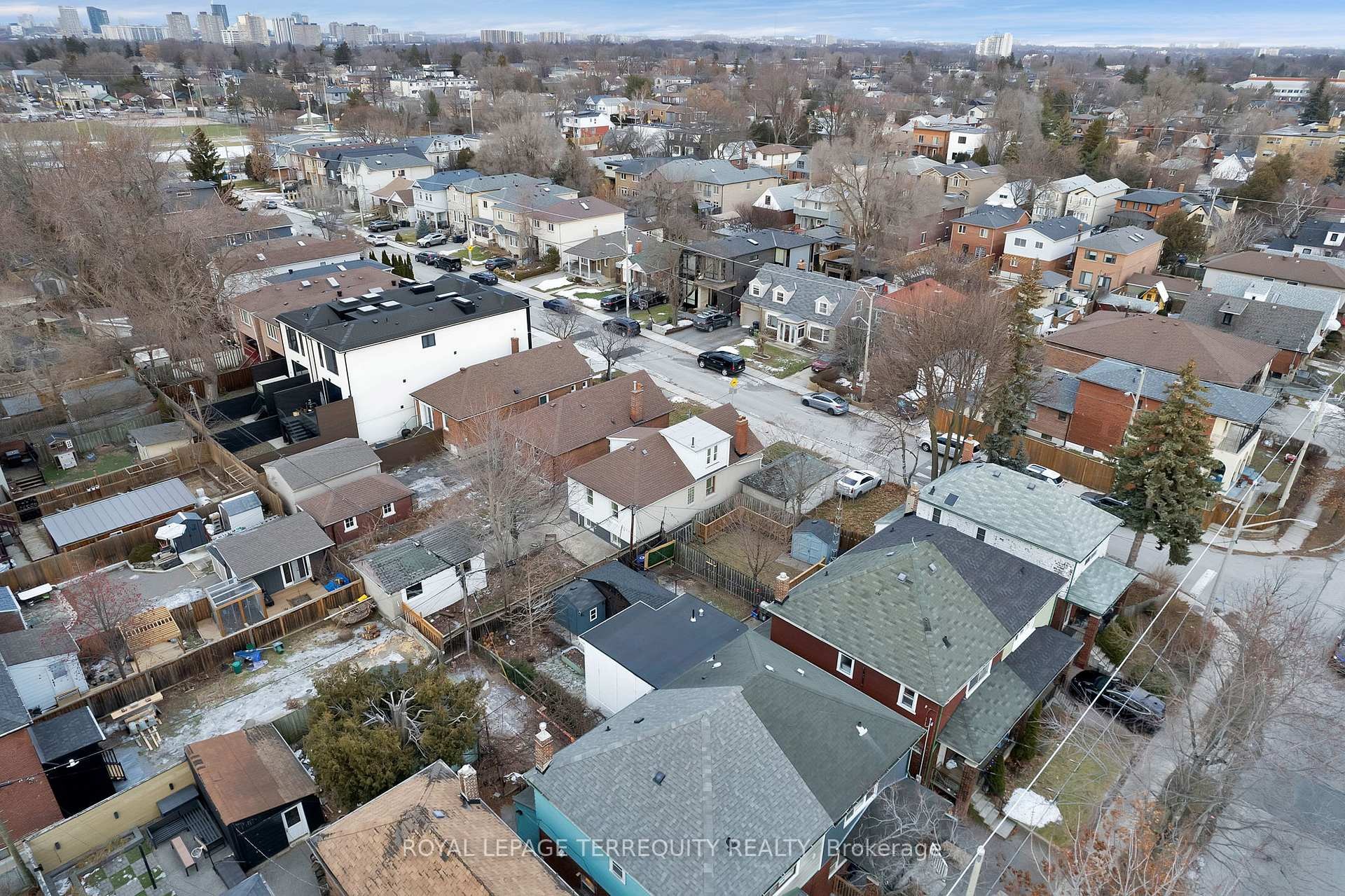 









40


Leroy

Avenue,
Toronto,




ON
M4J 4G8

