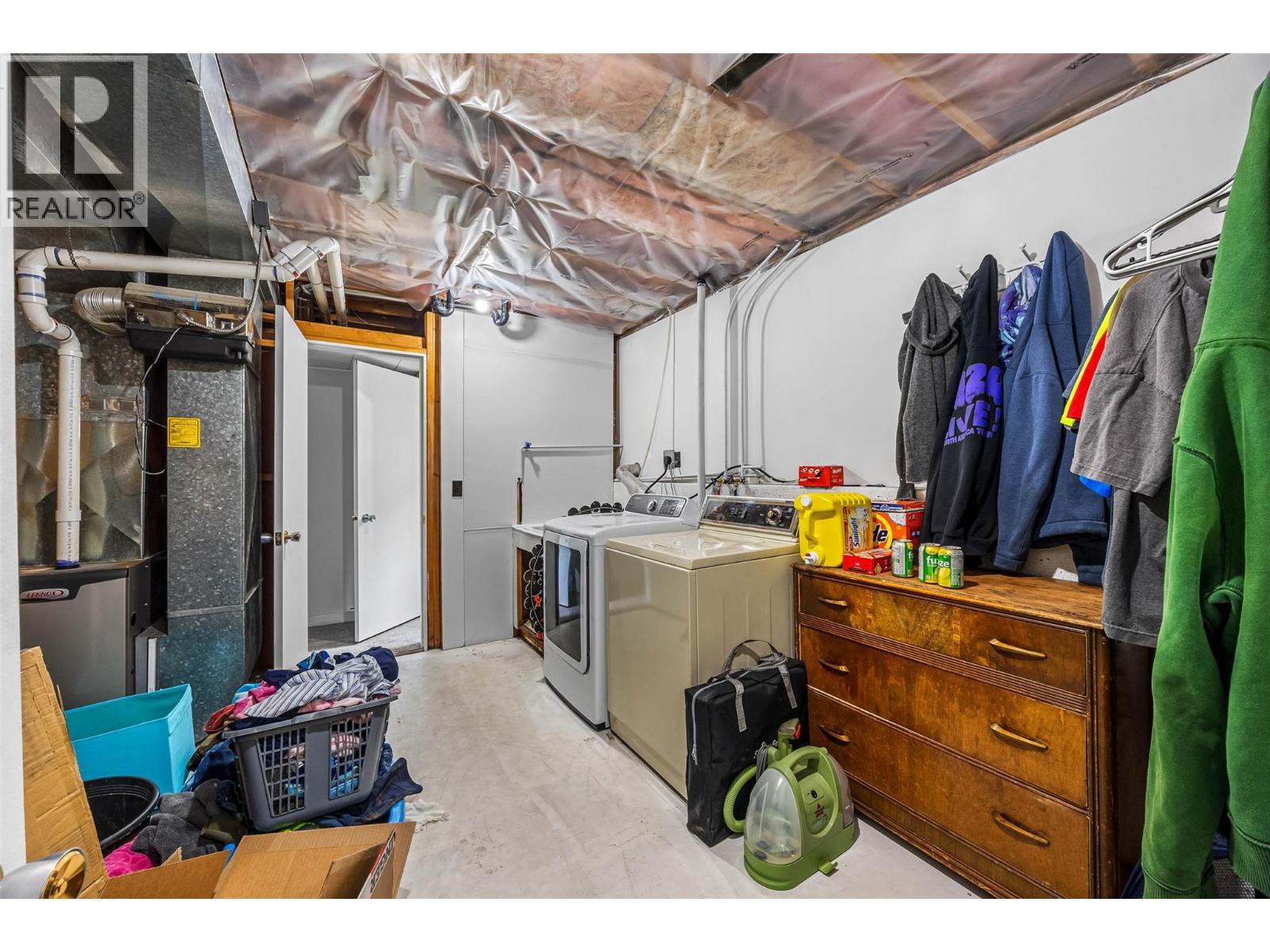 












2103 Valleyview Drive

,
Kamloops,




British Columbia
V2C4C3

