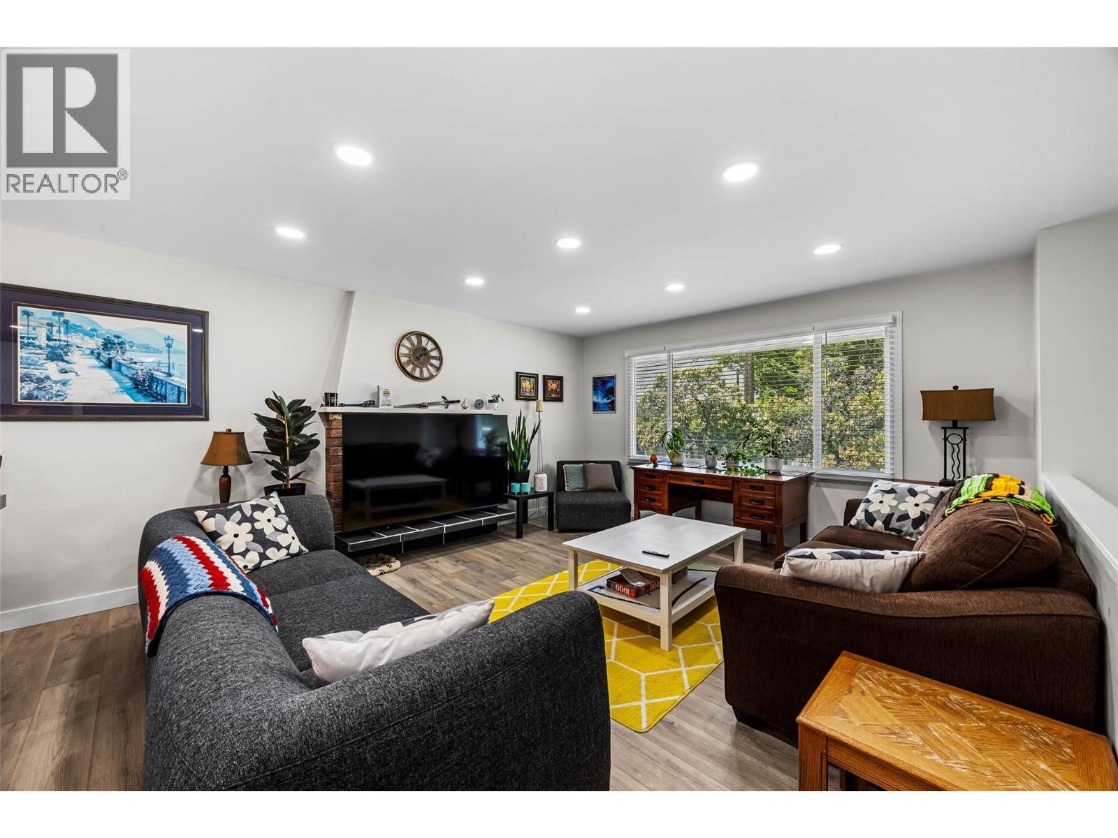 












2103 Valleyview Drive

,
Kamloops,




British Columbia
V2C4C3

