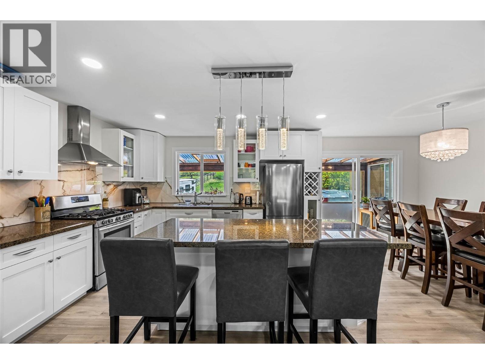 












2103 Valleyview Drive

,
Kamloops,




British Columbia
V2C4C3

