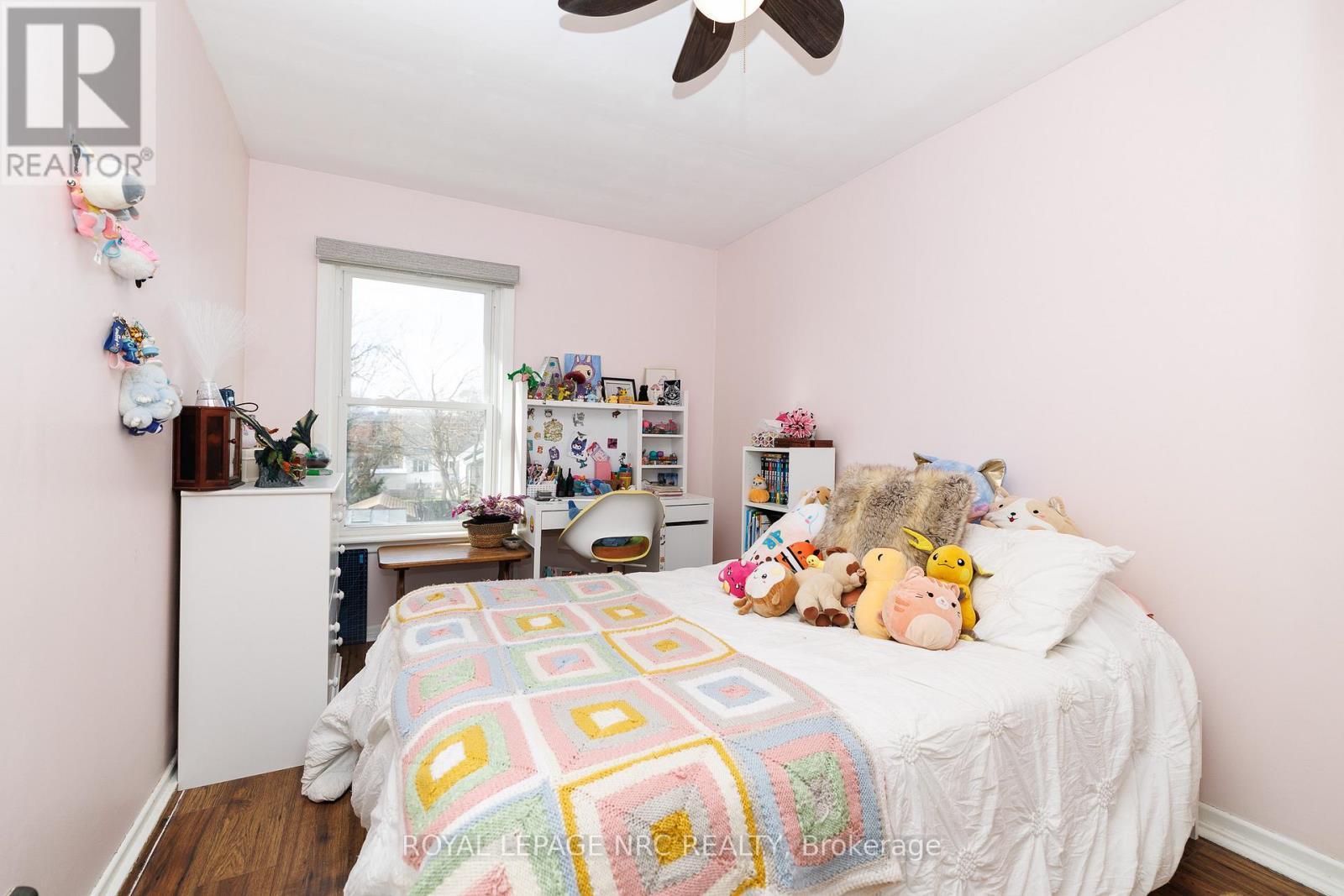 












78 RUSSELL AVENUE

,
St. Catharines (Downtown),




Ontario
L2R1V7

