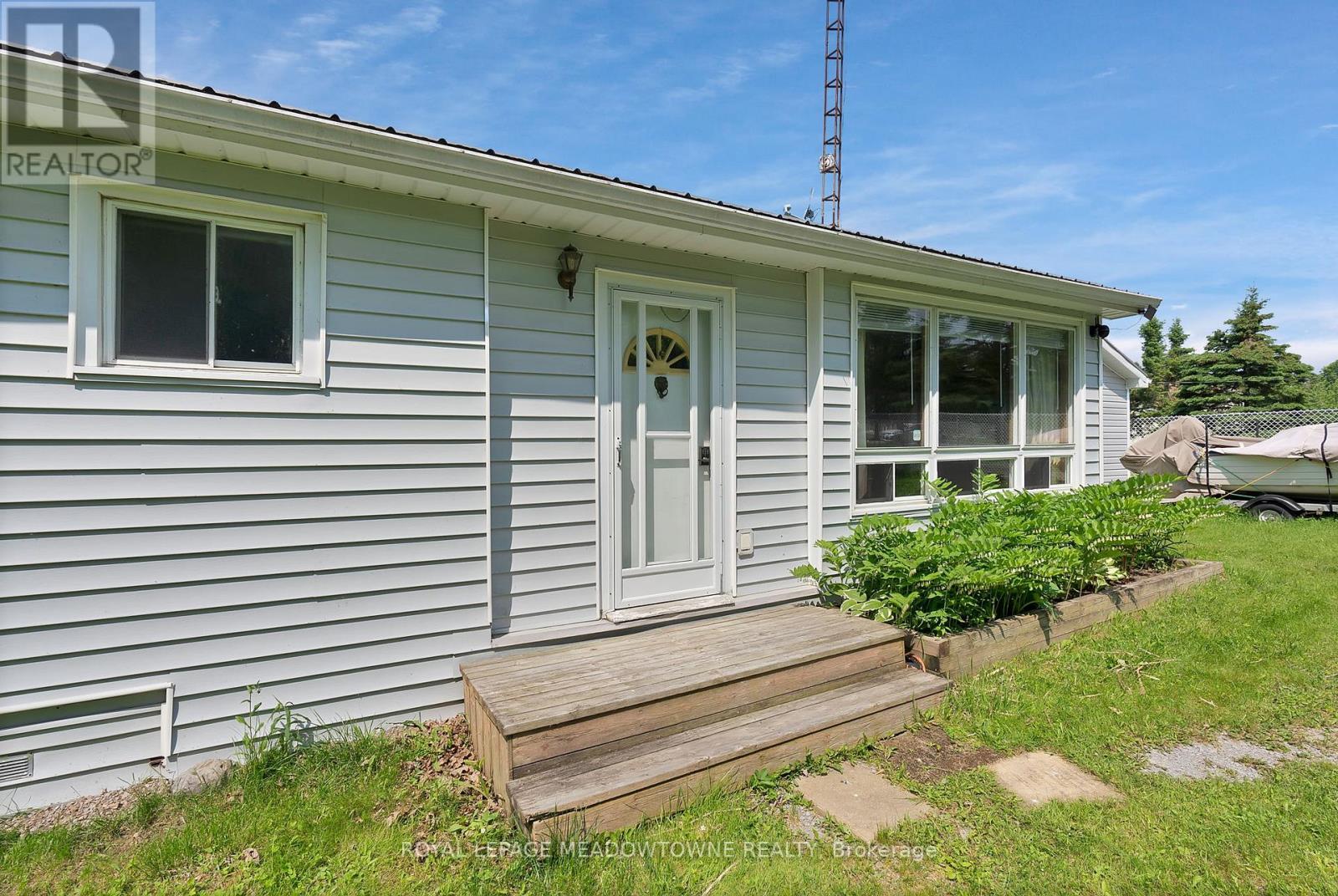 












46 HAWKE DRIVE

,
Kawartha Lakes,




Ontario
K0L2W0

