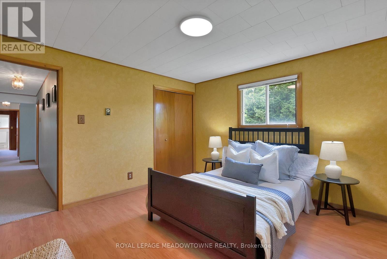 












46 HAWKE DRIVE

,
Kawartha Lakes,




Ontario
K0L2W0

