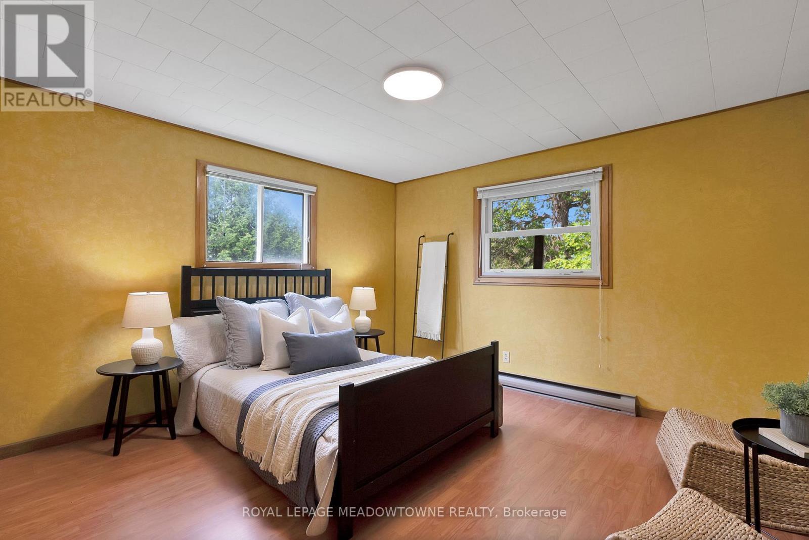 












46 HAWKE DRIVE

,
Kawartha Lakes,




Ontario
K0L2W0

