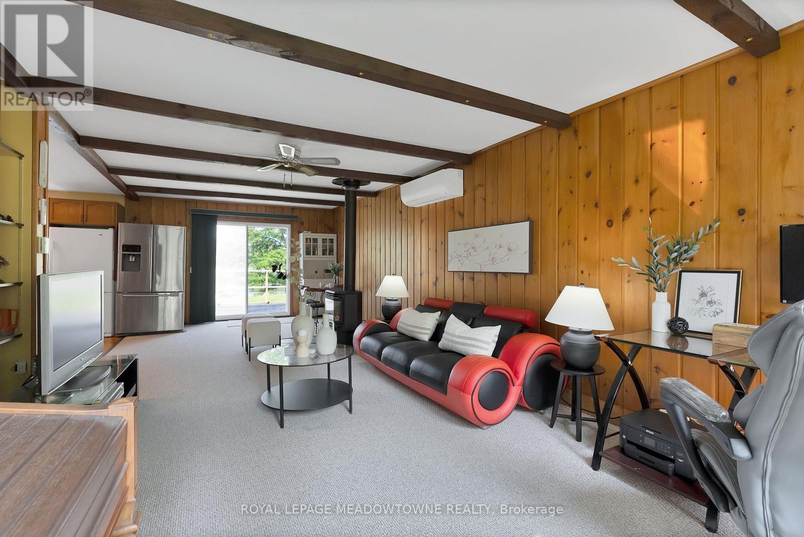 












46 HAWKE DRIVE

,
Kawartha Lakes,




Ontario
K0L2W0

