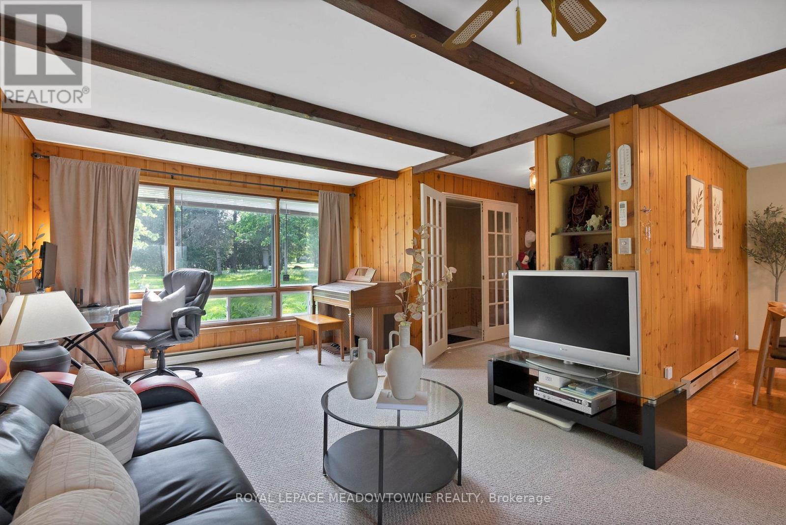 












46 HAWKE DRIVE

,
Kawartha Lakes,




Ontario
K0L2W0

