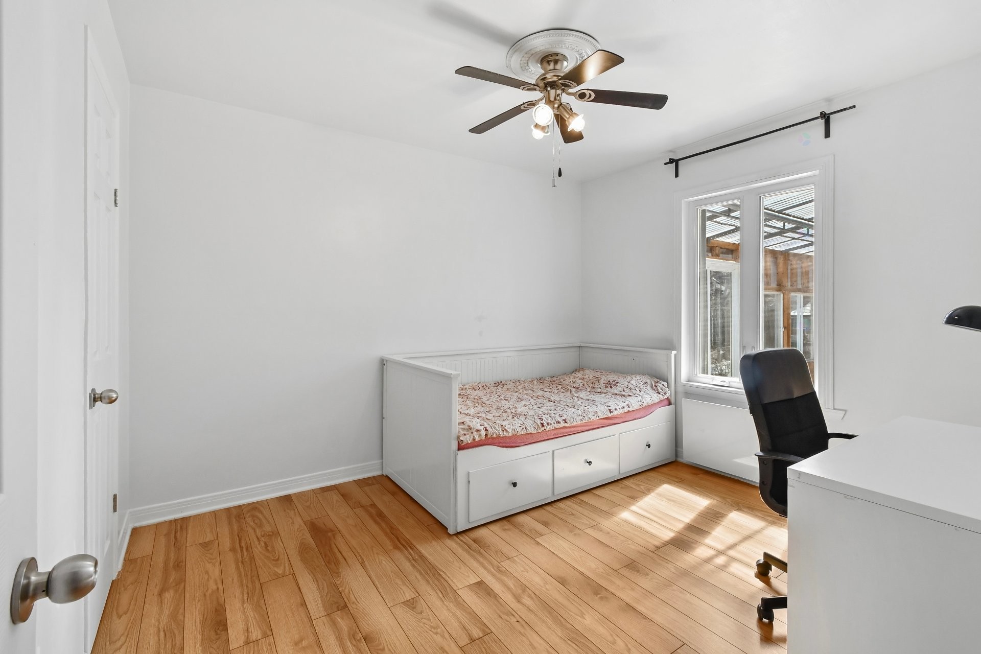 









2810


Rue Paul-Pau

,
Montréal (Mercier/Hochelaga-Maisonneuve),




QC
H1L4L7

