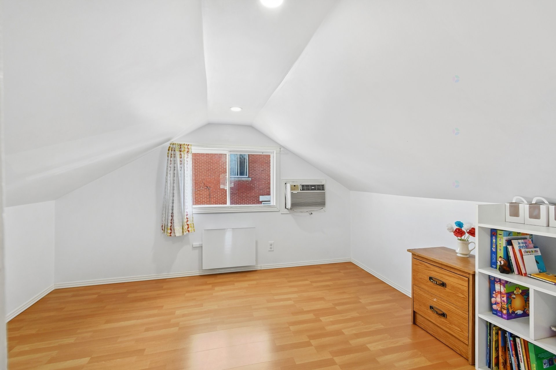 









2810


Rue Paul-Pau

,
Montréal (Mercier/Hochelaga-Maisonneuve),




QC
H1L4L7

