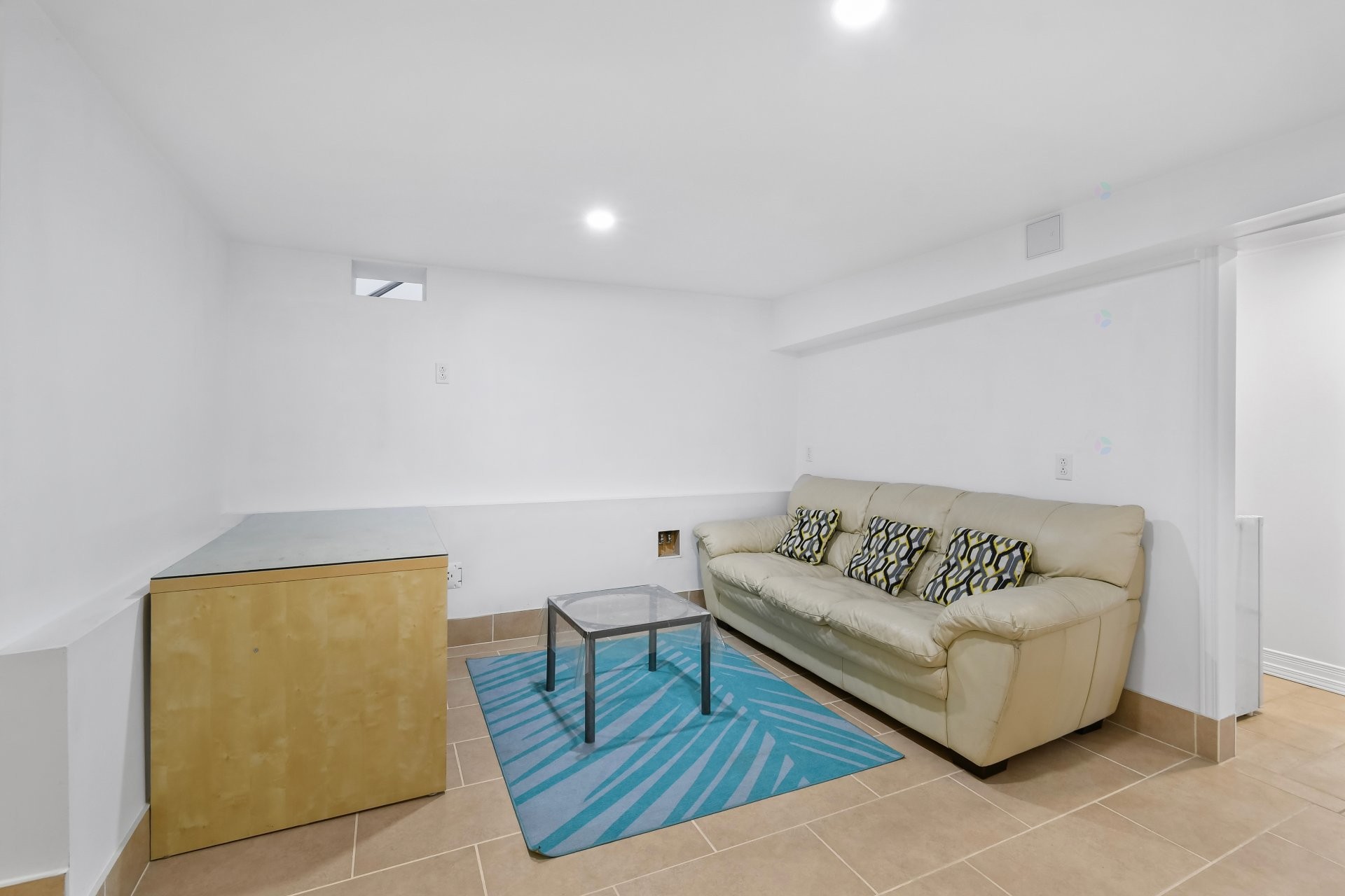 









2810


Rue Paul-Pau

,
Montréal (Mercier/Hochelaga-Maisonneuve),




QC
H1L4L7

