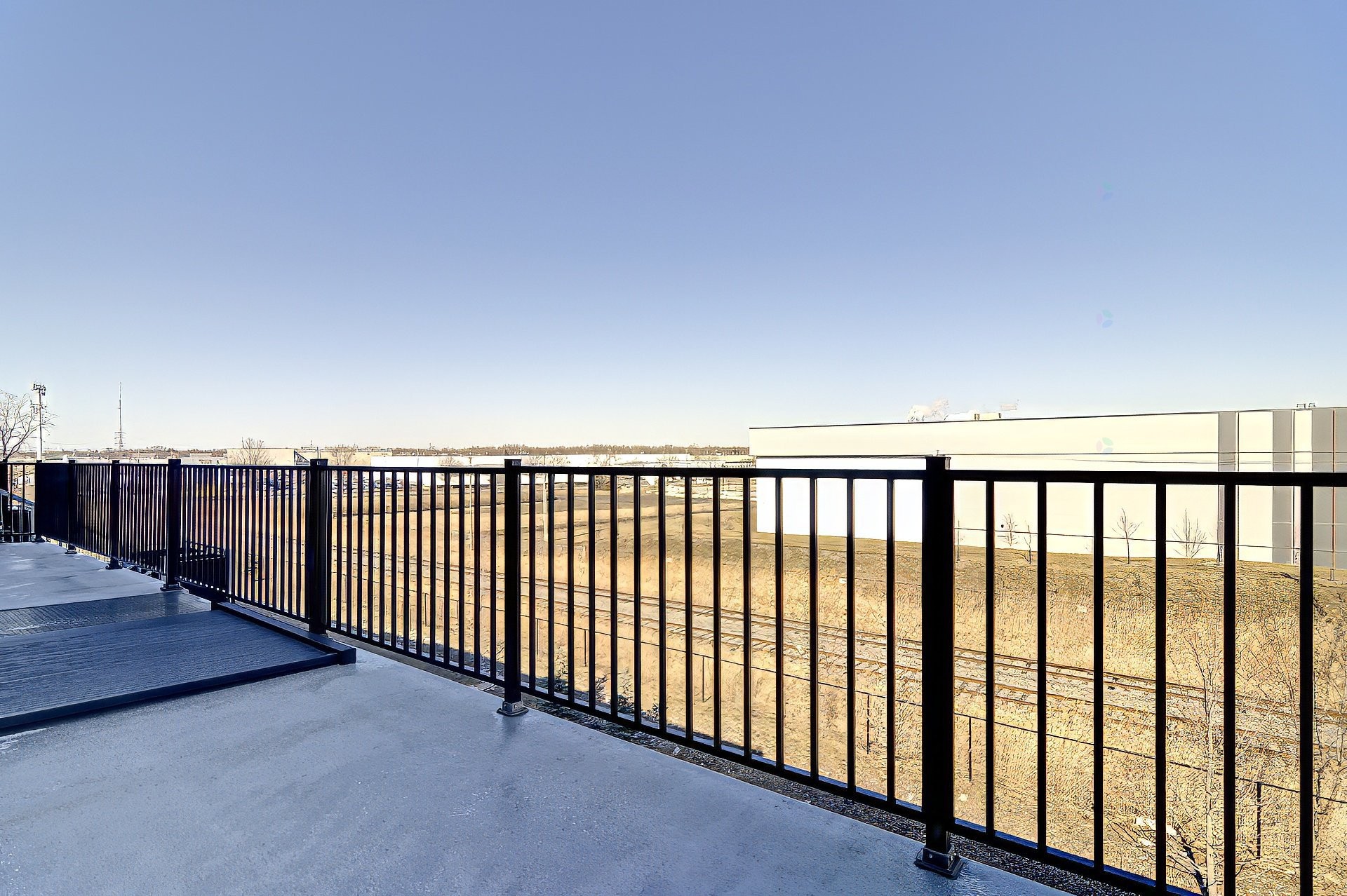 









399

 - 403


Rue d'Ambre

,
Candiac,




QC
J5R3L6

