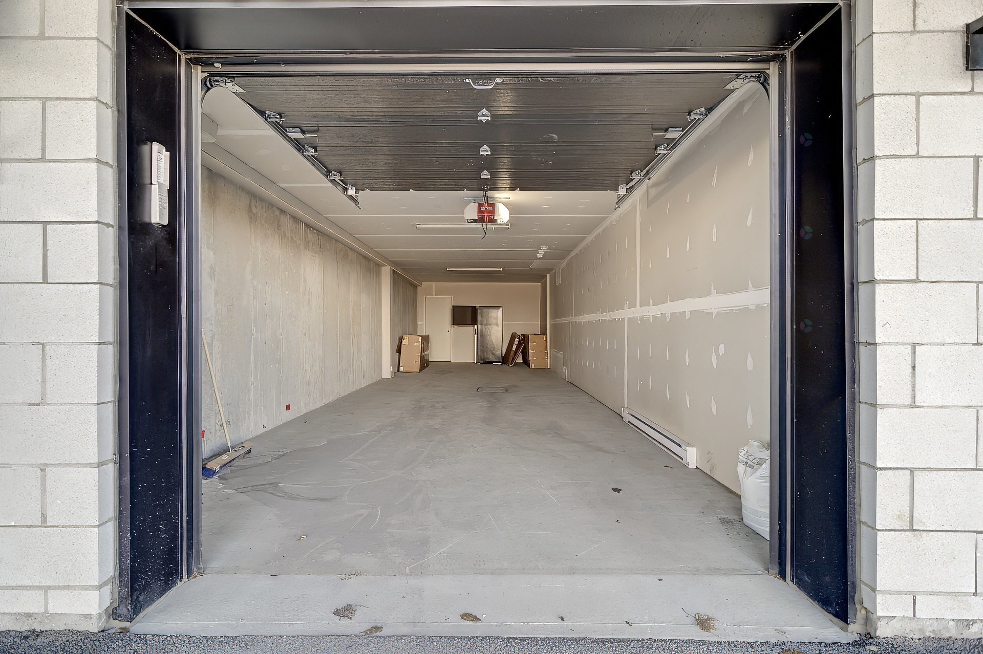 









399

 - 403


Rue d'Ambre

,
Candiac,




QC
J5R3L6

