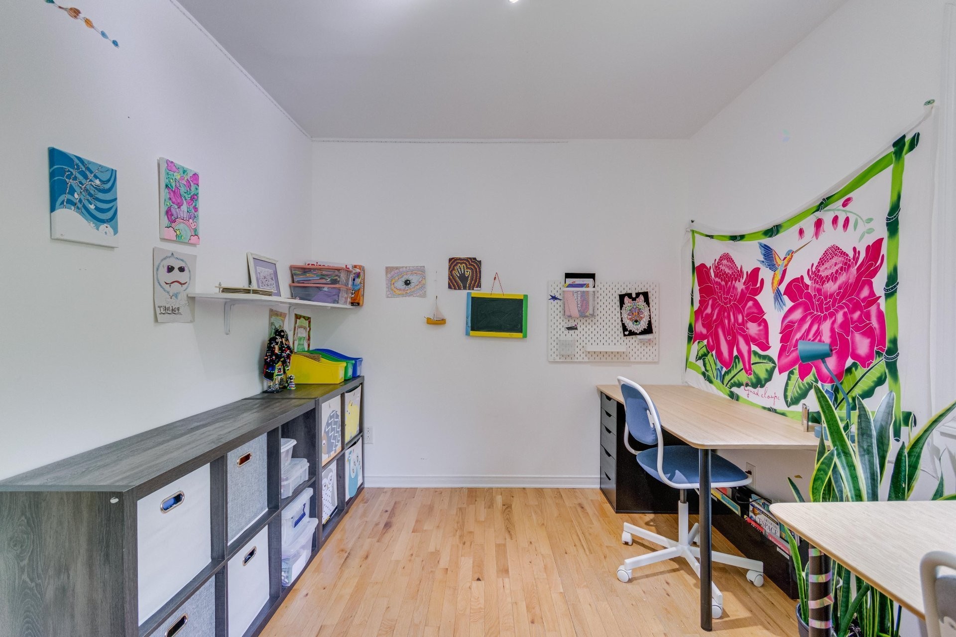 









14


Rue de Jasper

,
Cantley,




QC
J8V3B2

