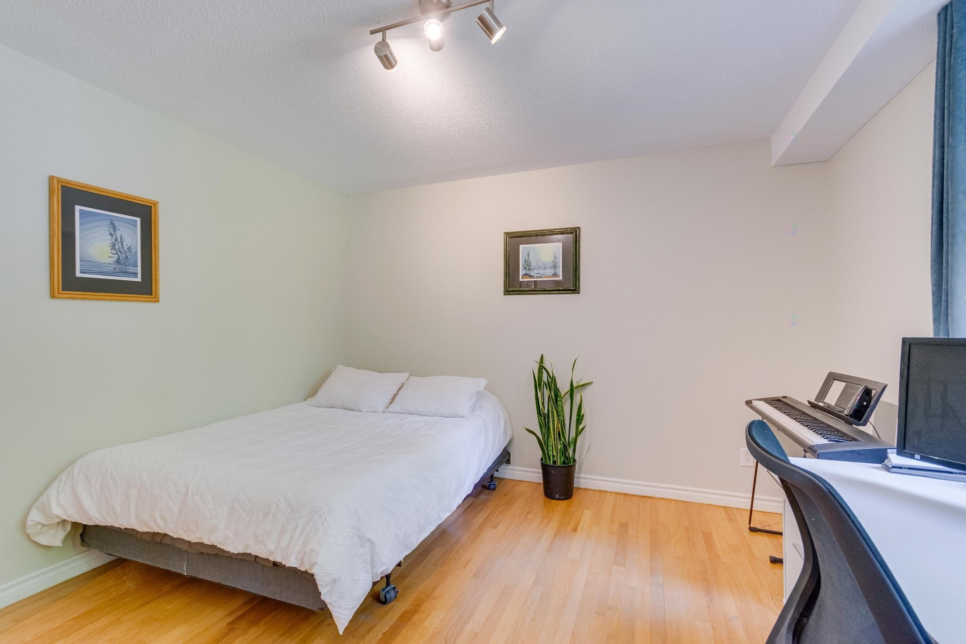 









14


Rue de Jasper

,
Cantley,




QC
J8V3B2

