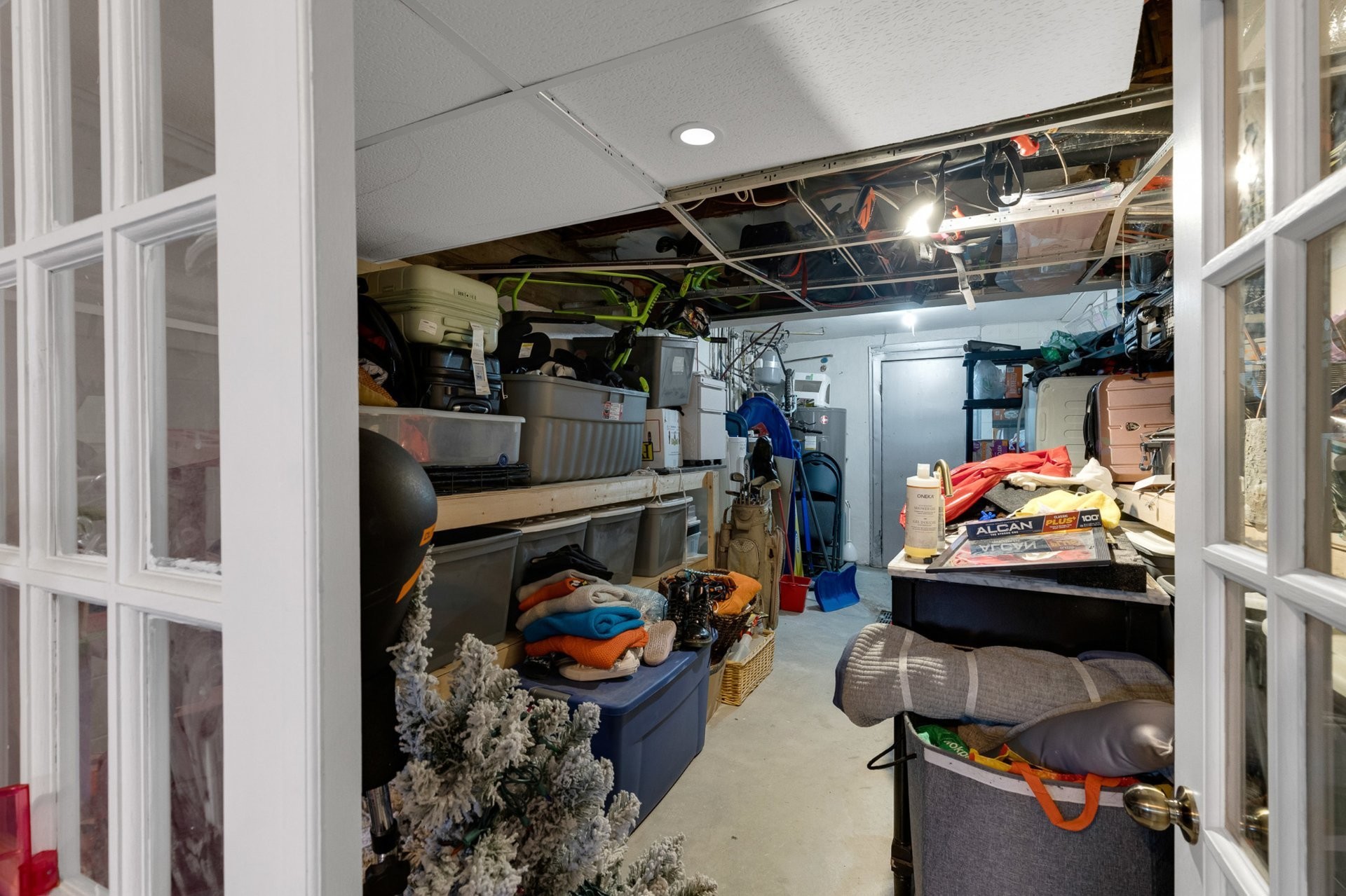 









11641

 - 11645


Av. Laurier

,
Montréal (Montréal-Nord),




QC
H1G4A8

