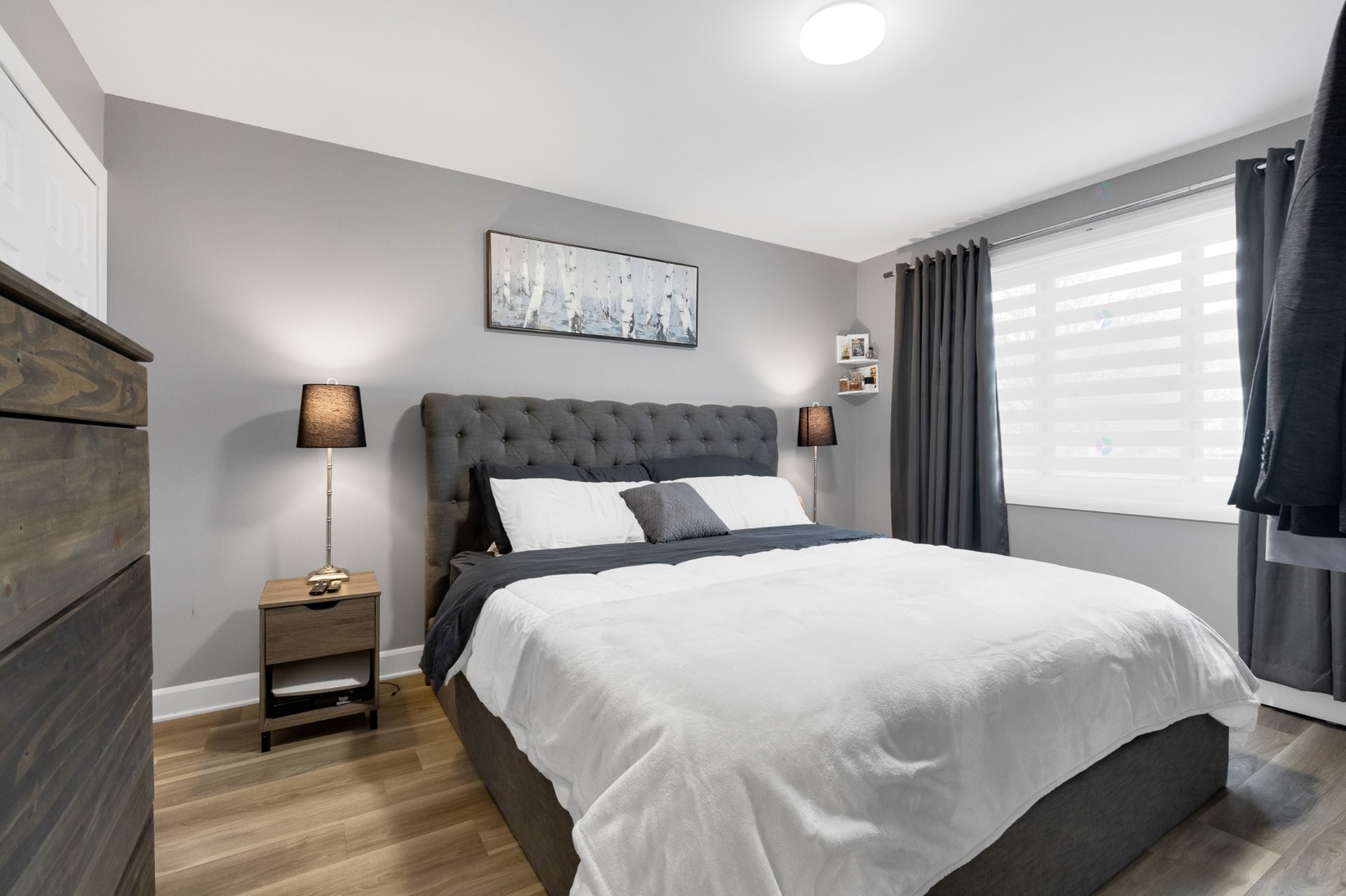 









11641

 - 11645


Av. Laurier

,
Montréal (Montréal-Nord),




QC
H1G4A8

