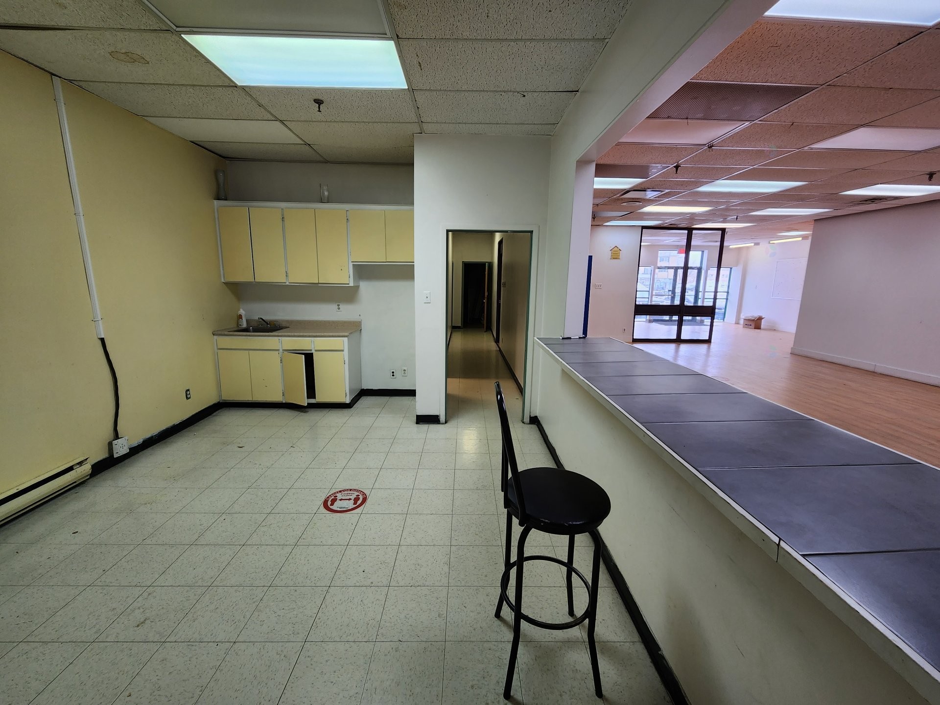 









5872


Boul. Léger

, 12,
Montréal (Montréal-Nord),




QC
H1G1K9

