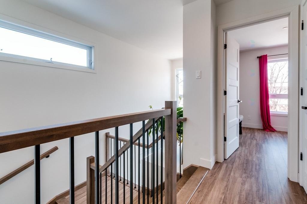 









4199


Av. Doré

,
Longueuil (Saint-Hubert),




QC
J3Y3T1

