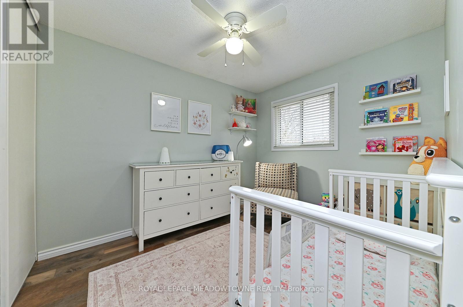 












74 - 80 LYNDEN CIRCLE

,
Halton Hills,




Ontario
L7G4Y8


