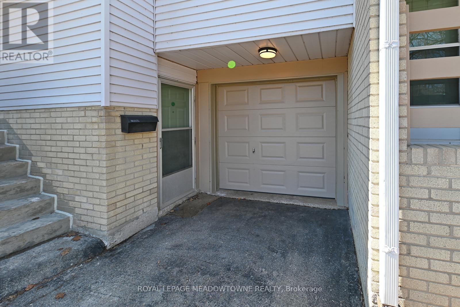 












74 - 80 LYNDEN CIRCLE

,
Halton Hills,




Ontario
L7G4Y8


