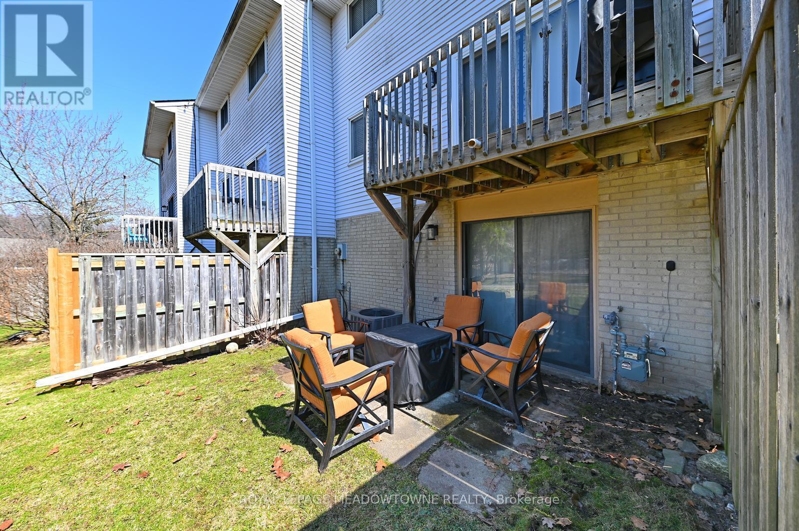 












74 - 80 LYNDEN CIRCLE

,
Halton Hills,




Ontario
L7G4Y8

