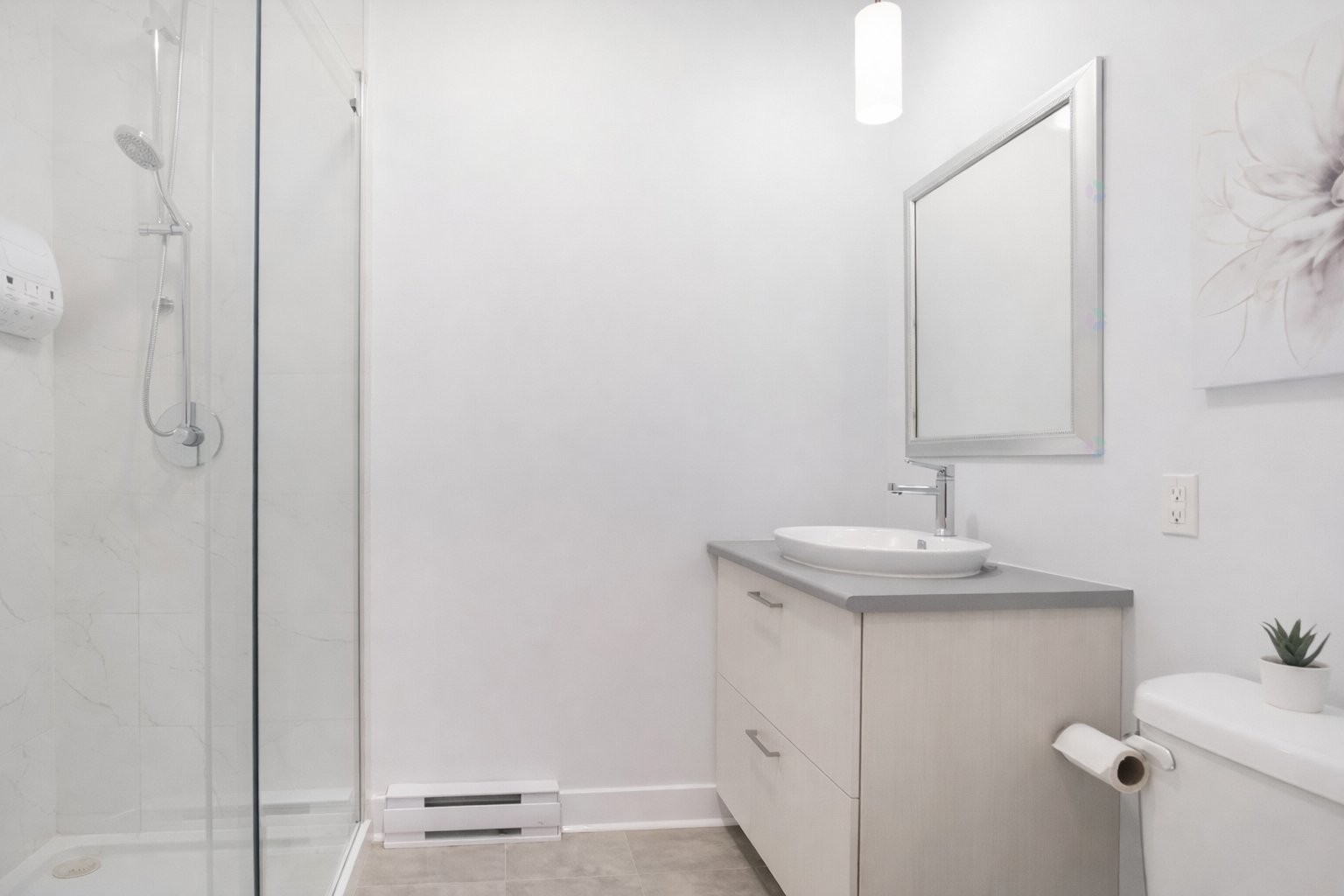 









3630


Rue Roland-Marquette

, 106,
Longueuil (Saint-Hubert),




QC
J3Y0T3

