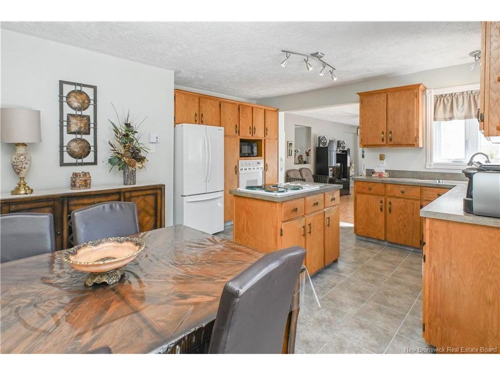 









199


Saint-Simon

RD,
Caraquet,




NB
E1W 1B3

