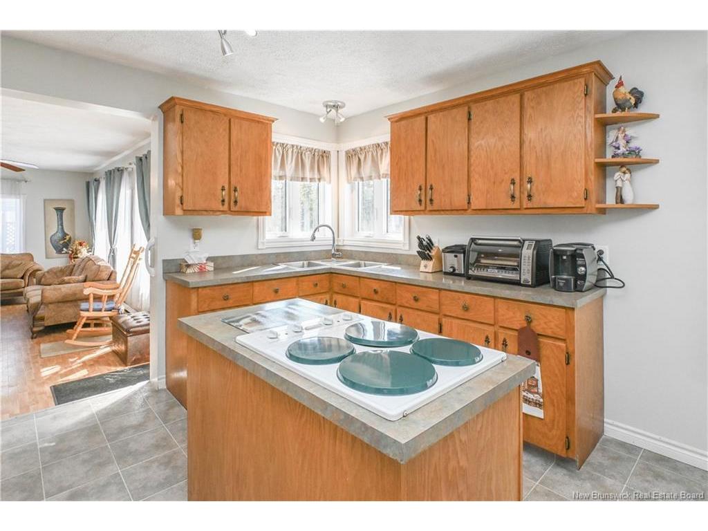 









199


Saint-Simon

RD,
Caraquet,




NB
E1W 1B3

