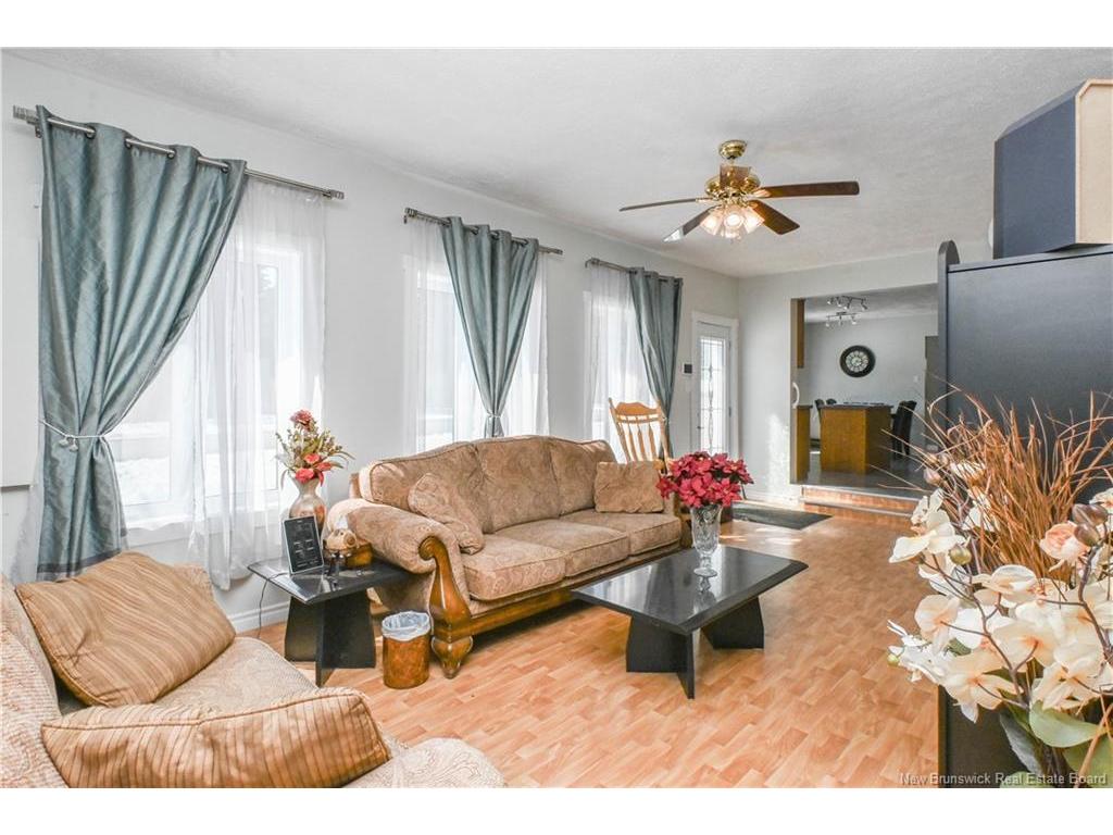 









199


Saint-Simon

RD,
Caraquet,




NB
E1W 1B3

