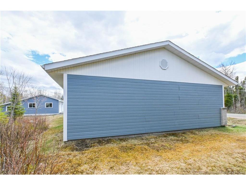 









199


Saint-Simon

RD,
Caraquet,




NB
E1W 1B3


