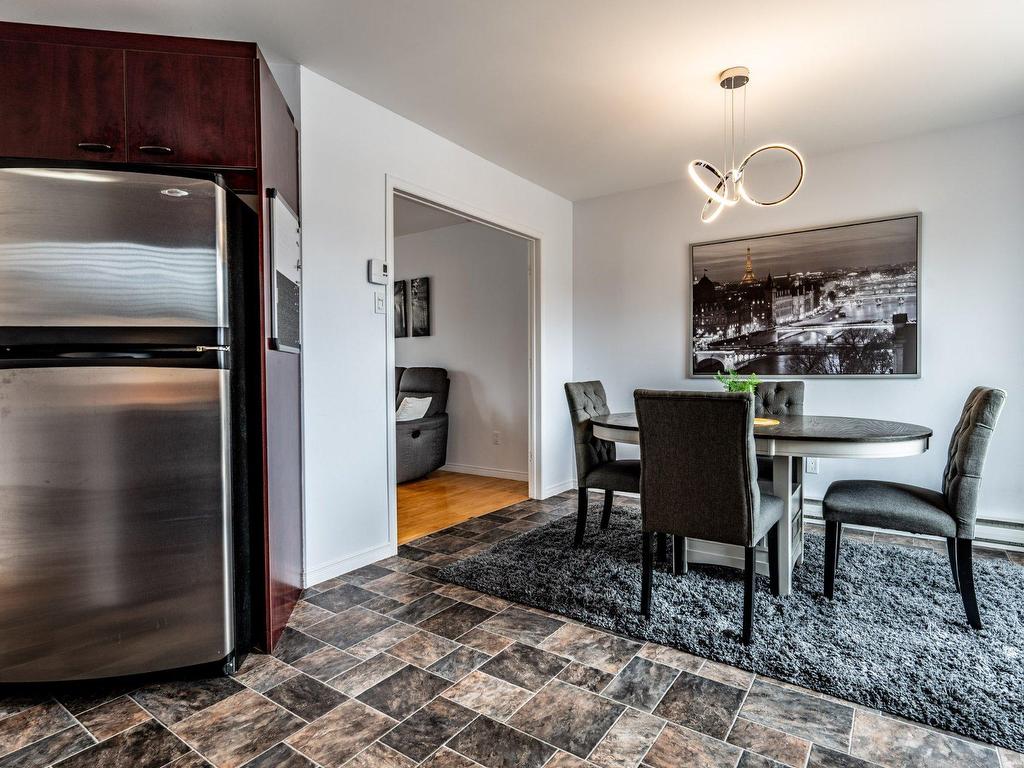 









6955


Rue de Saumur

,
Trois-Rivières,




QC
G9C1L3

