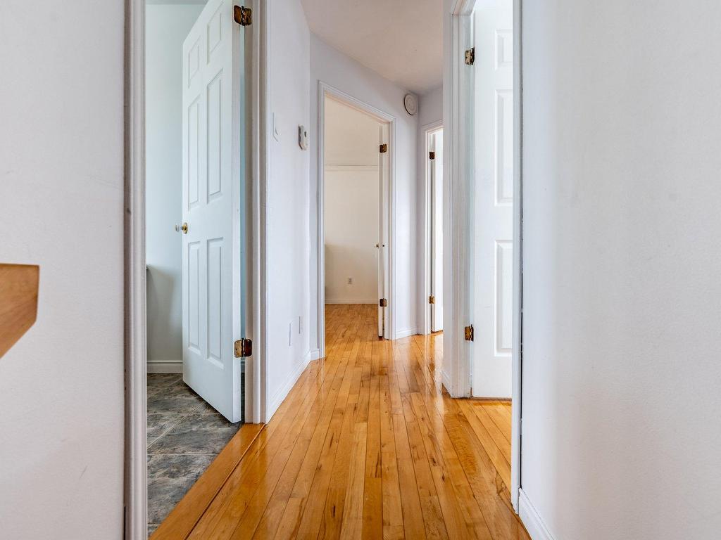 









6955


Rue de Saumur

,
Trois-Rivières,




QC
G9C1L3

