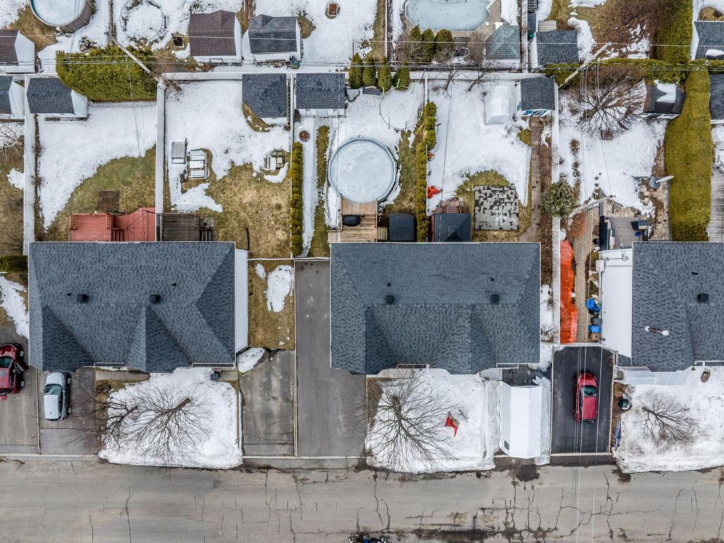 









6955


Rue de Saumur

,
Trois-Rivières,




QC
G9C1L3

