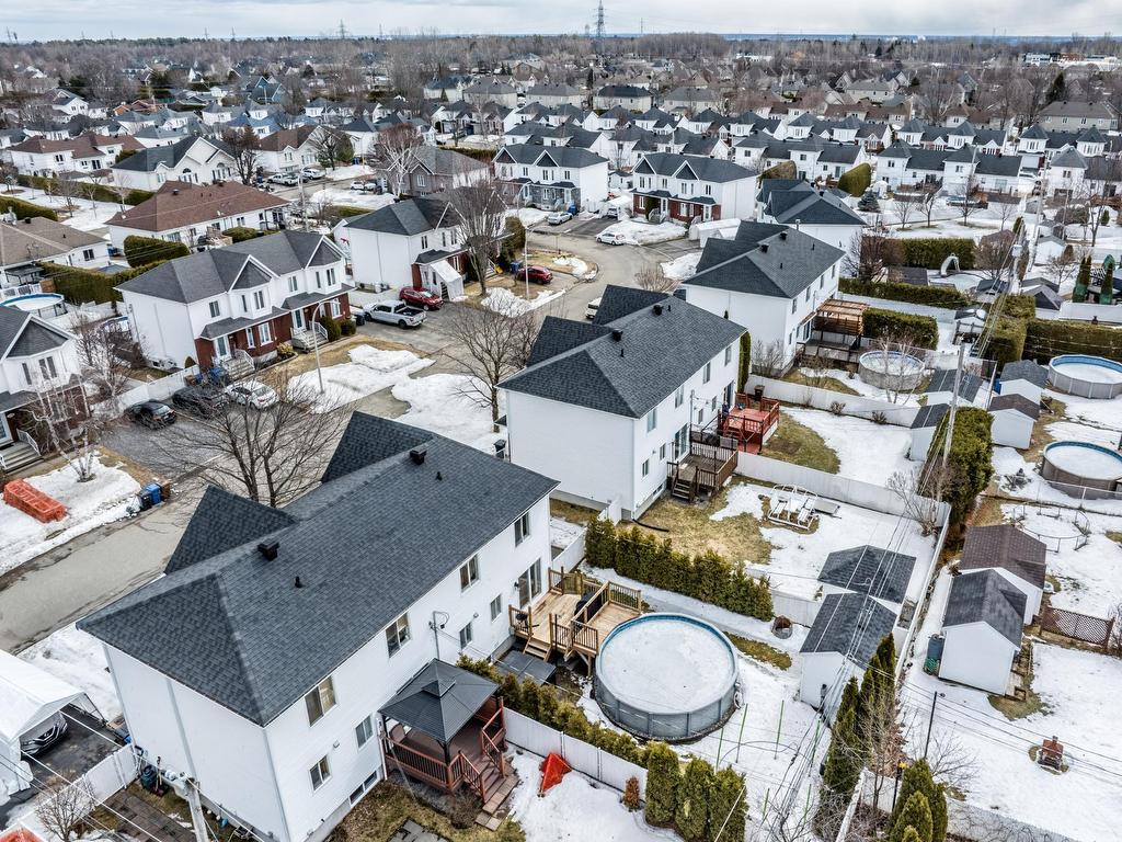 









6955


Rue de Saumur

,
Trois-Rivières,




QC
G9C1L3

