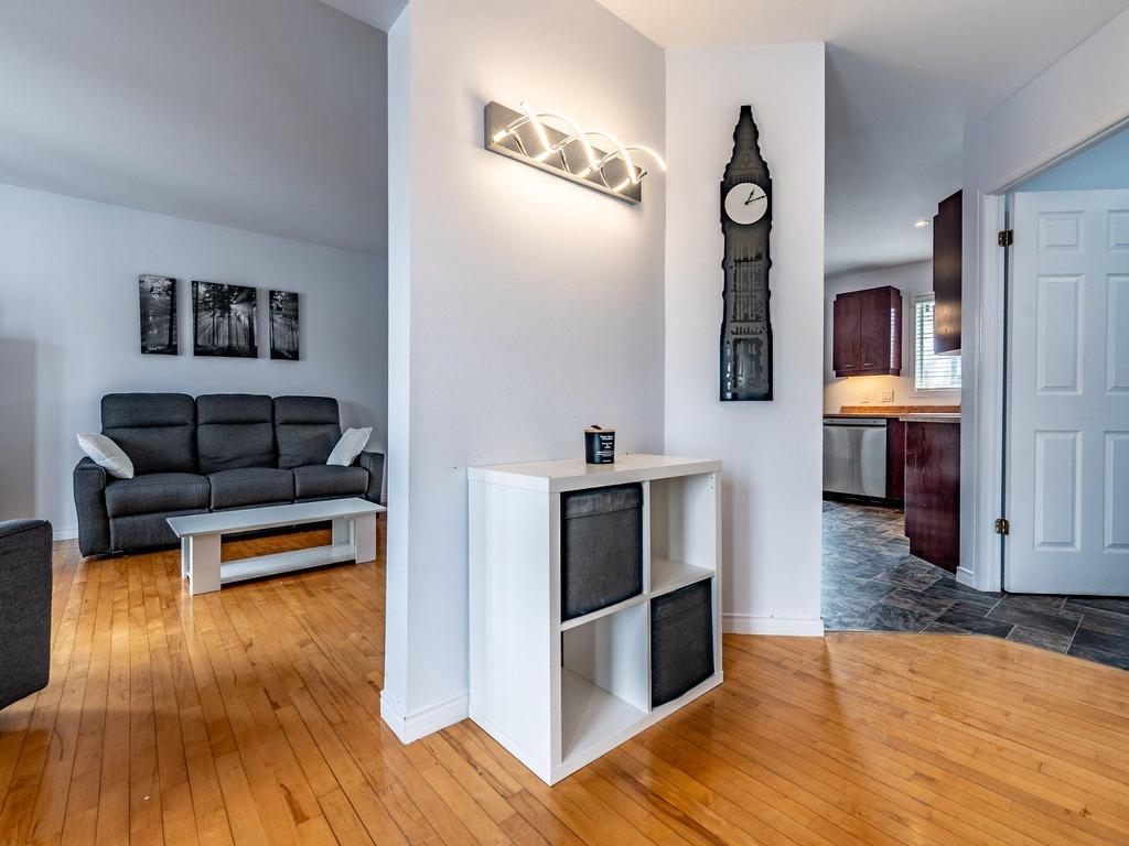 









6955


Rue de Saumur

,
Trois-Rivières,




QC
G9C1L3

