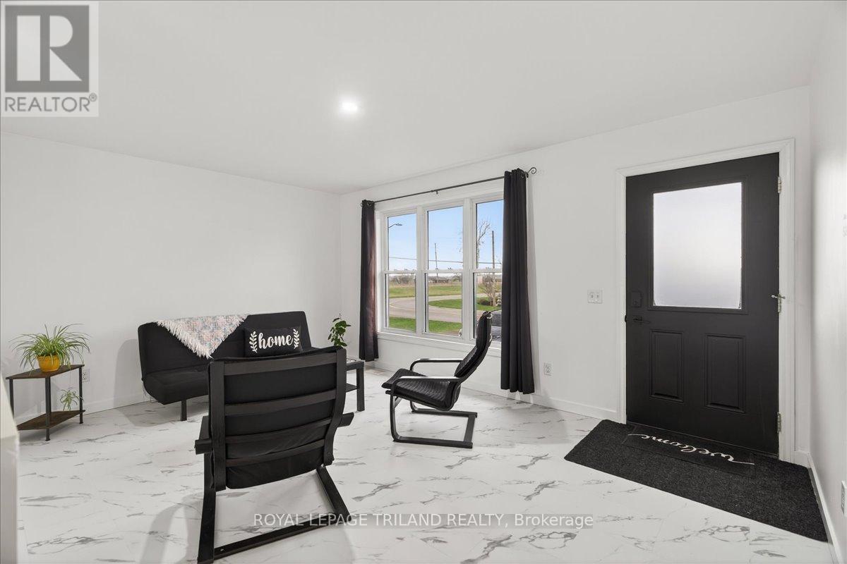












14 WELLINGTON AVENUE

,
Southwest Middlesex (Appin),




Ontario
N0L1A0

