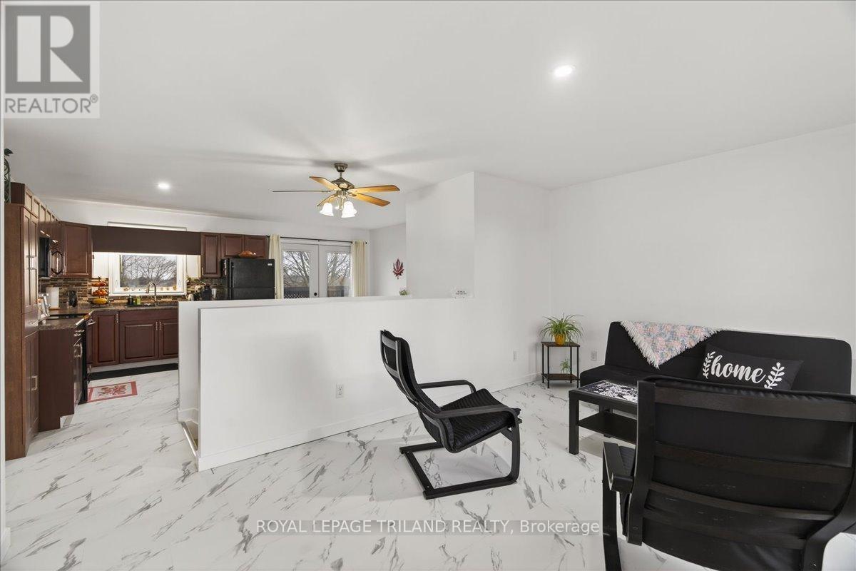 












14 WELLINGTON AVENUE

,
Southwest Middlesex (Appin),




Ontario
N0L1A0

