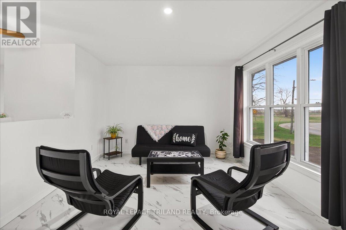 












14 WELLINGTON AVENUE

,
Southwest Middlesex (Appin),




Ontario
N0L1A0

