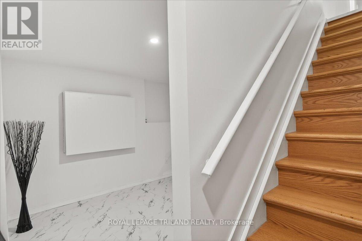 












14 WELLINGTON AVENUE

,
Southwest Middlesex (Appin),




Ontario
N0L1A0

