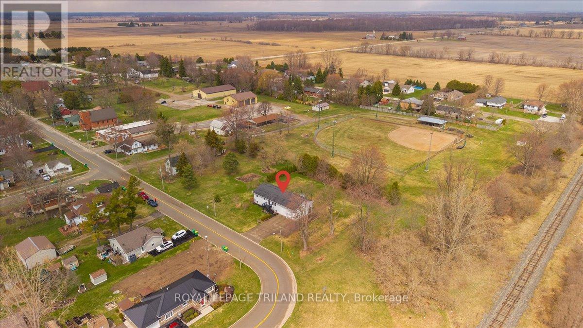 












14 WELLINGTON AVENUE

,
Southwest Middlesex (Appin),




Ontario
N0L1A0

