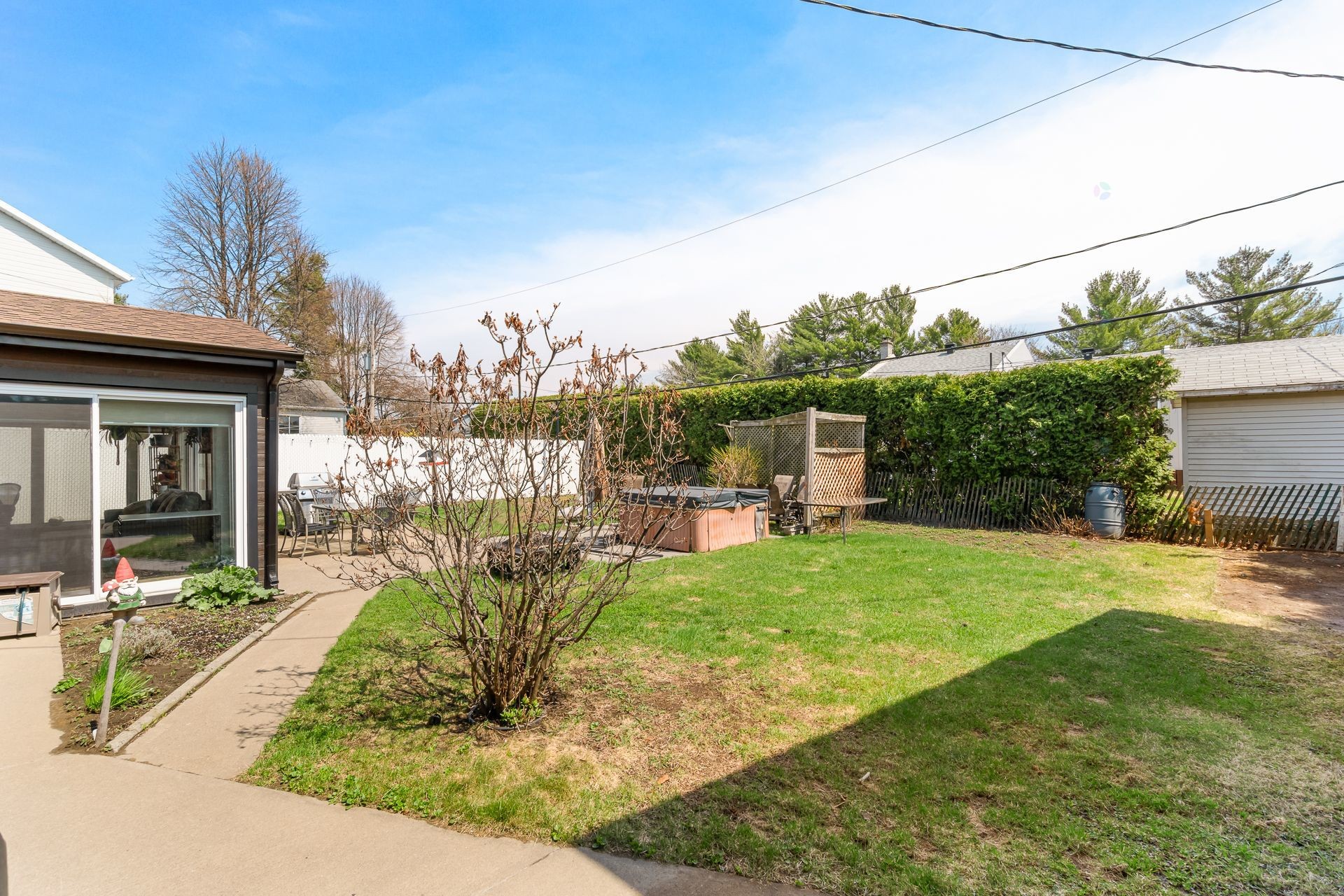 









820


Rue Jean-De Lauson

,
Trois-Rivières,




QC
G8V1G6

