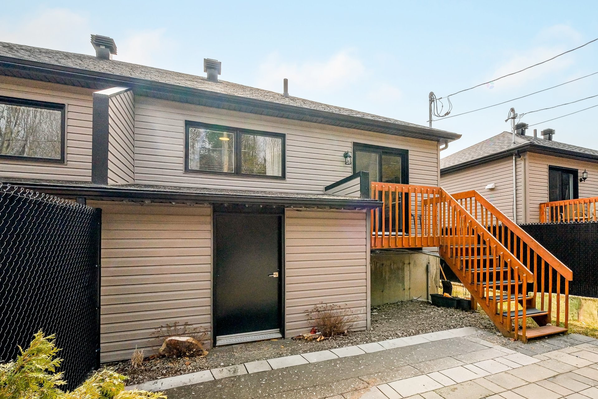 









756


Rue Richelieu

,
Saint-Roch-de-Richelieu,




QC
J0L2M0

