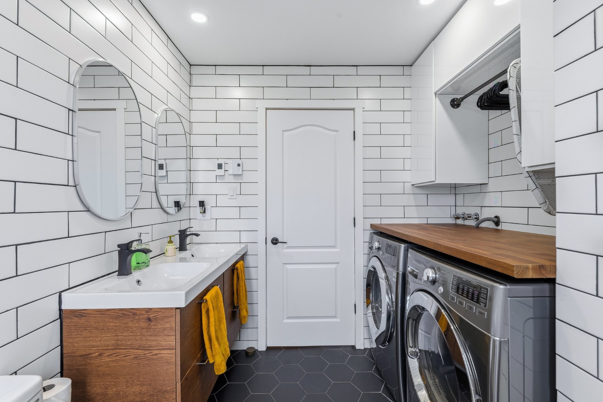 









1629


Av. Fonrouge

,
Chambly,




QC
J3L4Y7

