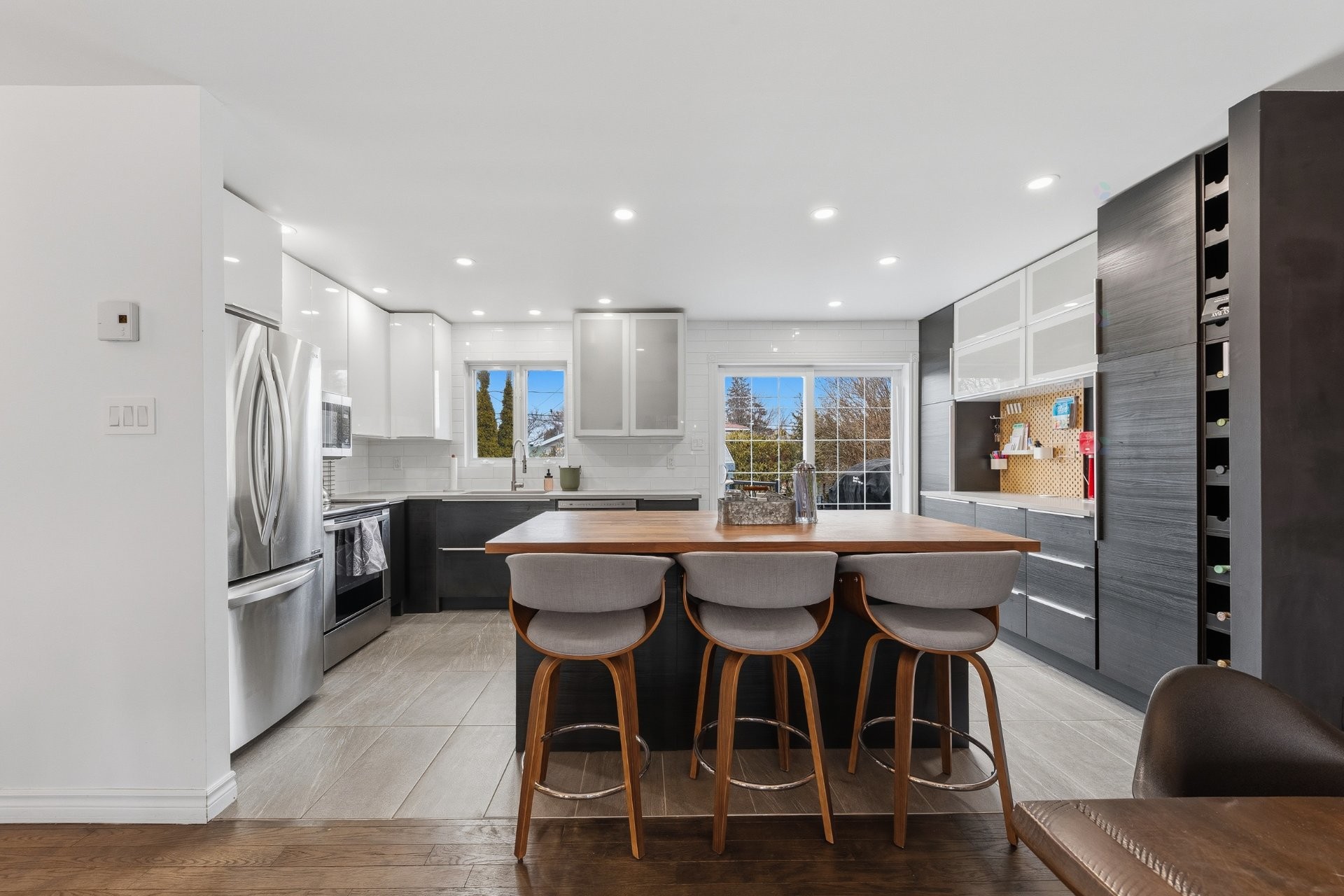 









1629


Av. Fonrouge

,
Chambly,




QC
J3L4Y7

