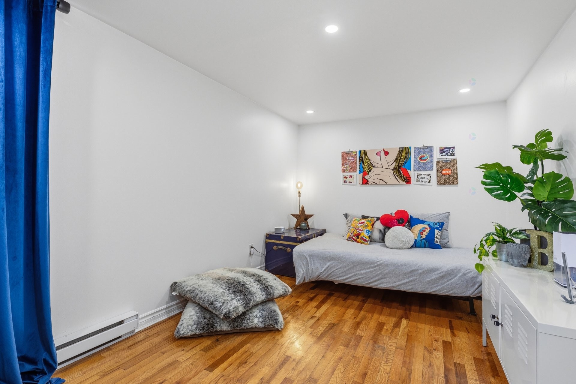 









1629


Av. Fonrouge

,
Chambly,




QC
J3L4Y7

