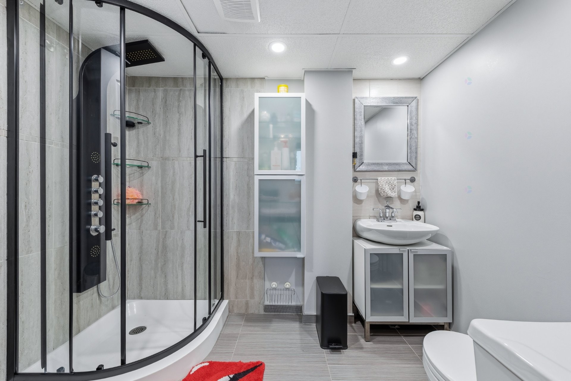 









1629


Av. Fonrouge

,
Chambly,




QC
J3L4Y7

