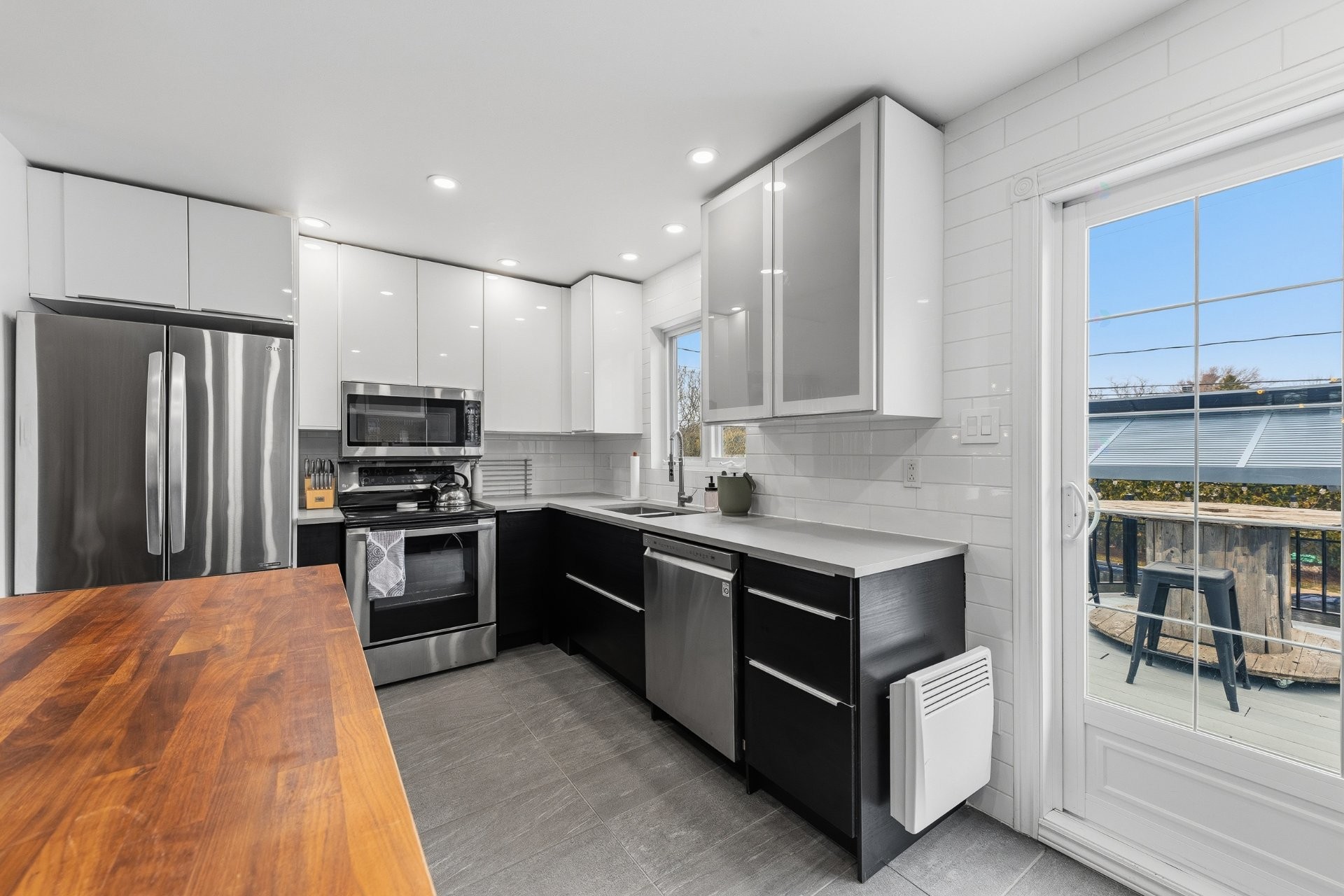 









1629


Av. Fonrouge

,
Chambly,




QC
J3L4Y7

