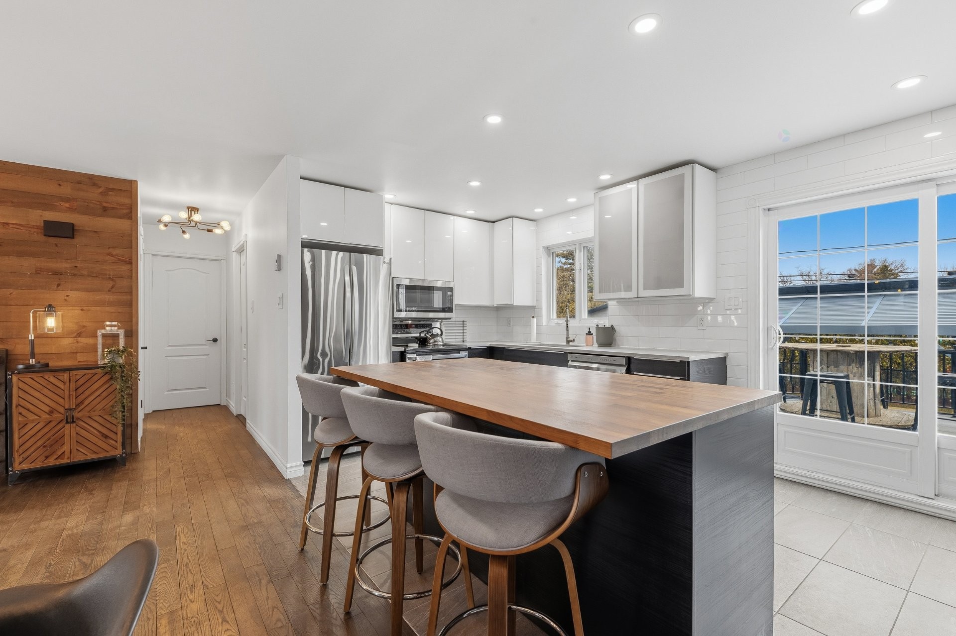 









1629


Av. Fonrouge

,
Chambly,




QC
J3L4Y7

