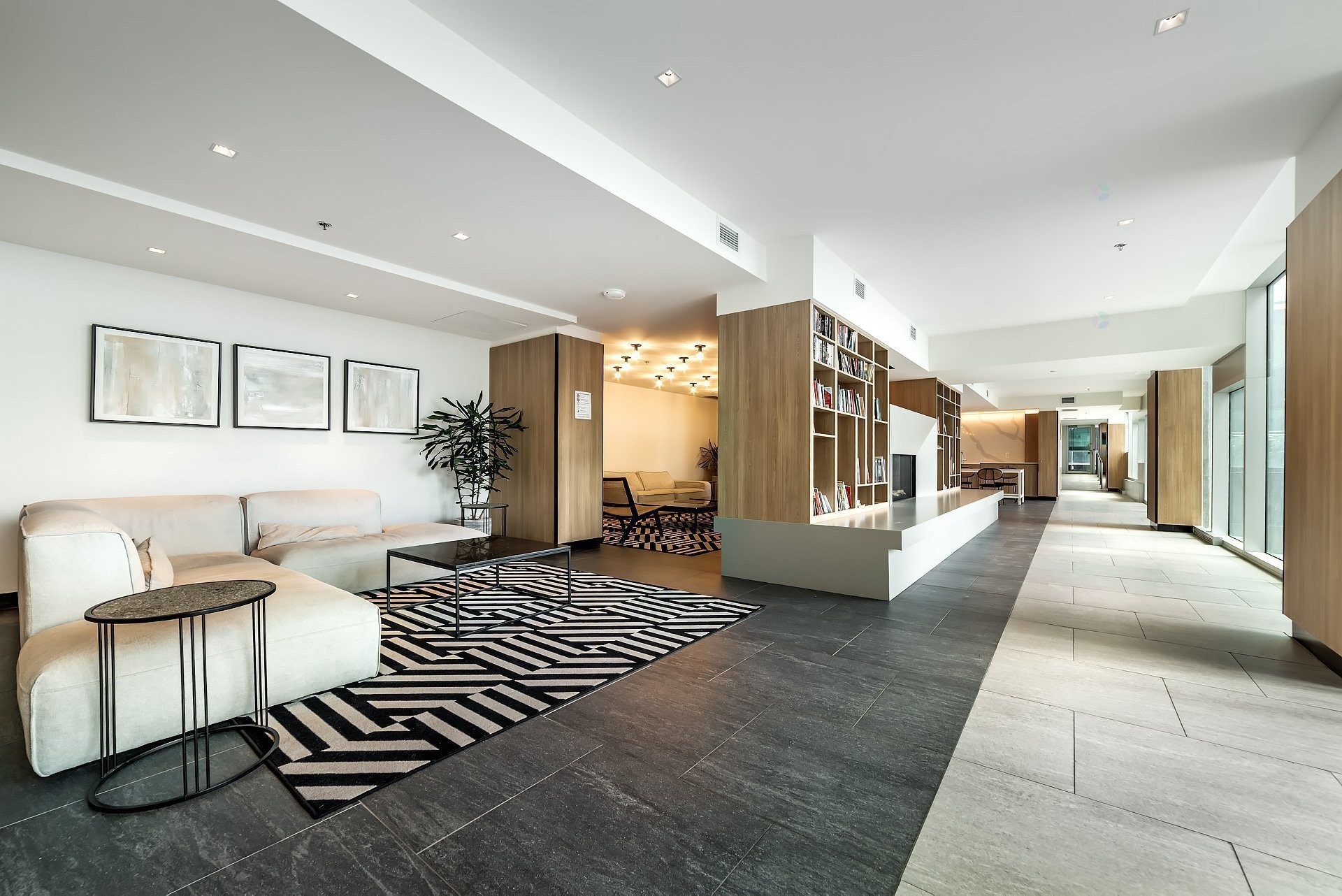 









60


Rue de l'Éclipse

, 1422,
Brossard,




QC
J4Z0T8

