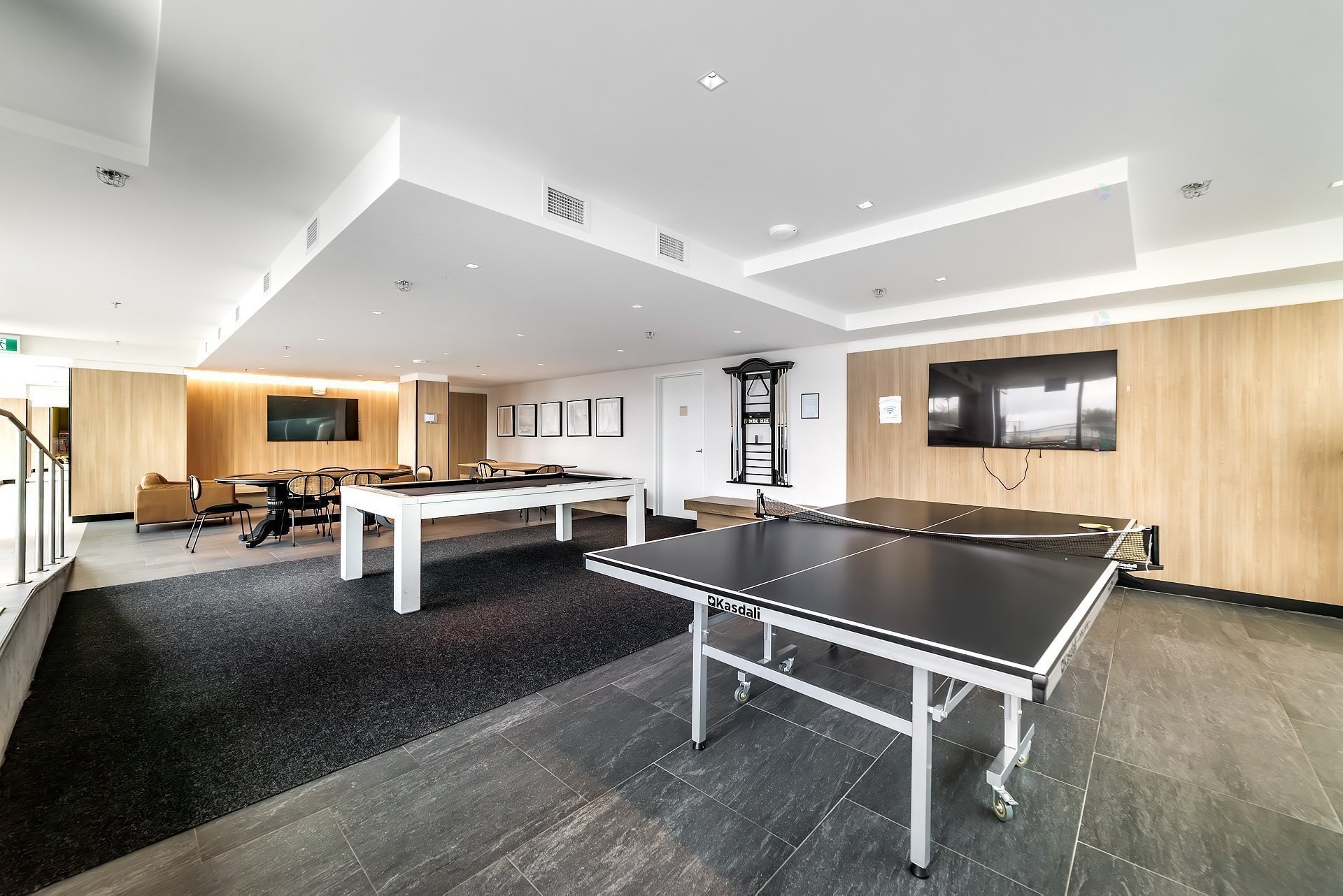 









60


Rue de l'Éclipse

, 1422,
Brossard,




QC
J4Z0T8

