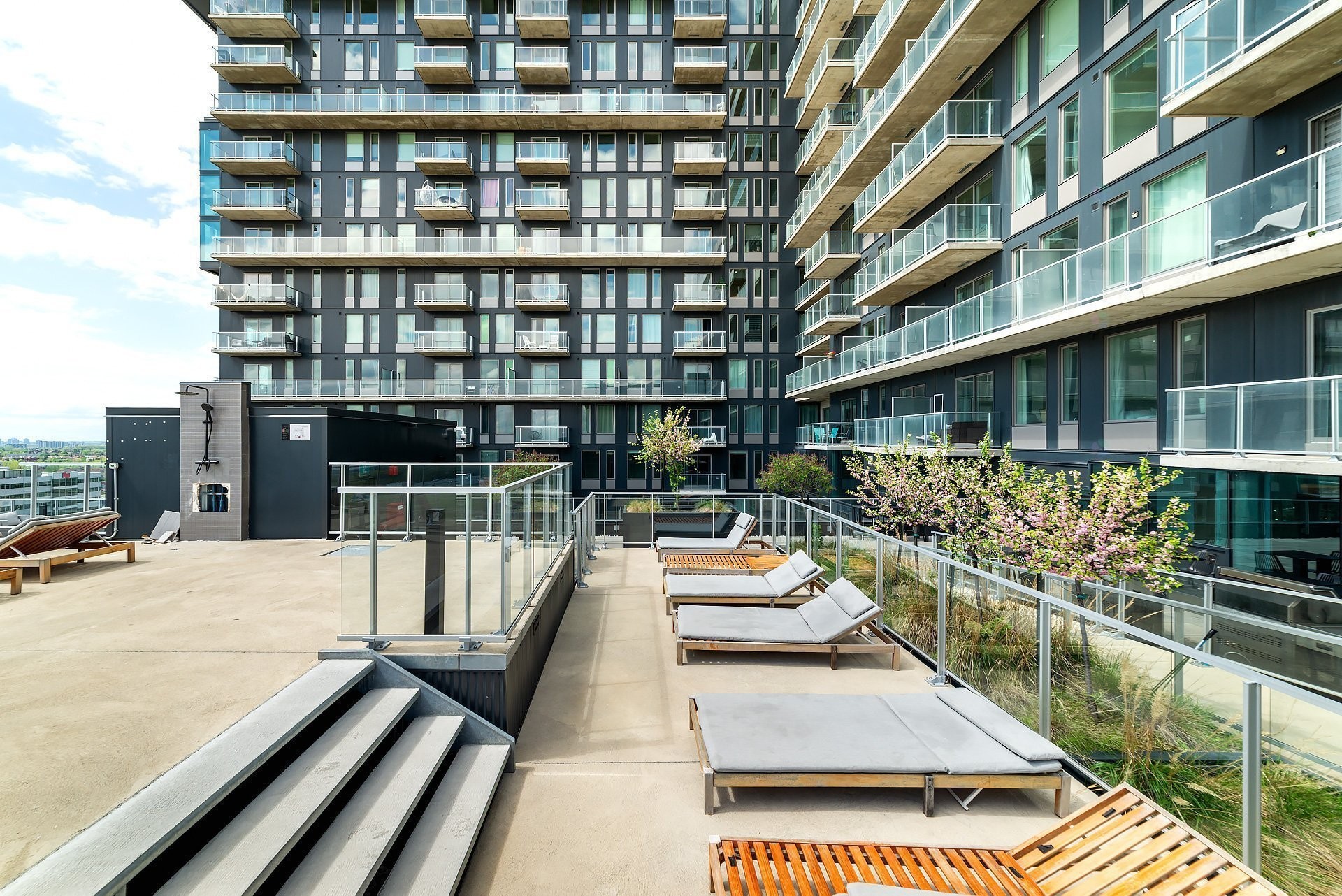 









60


Rue de l'Éclipse

, 1422,
Brossard,




QC
J4Z0T8

